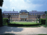 image from gallery